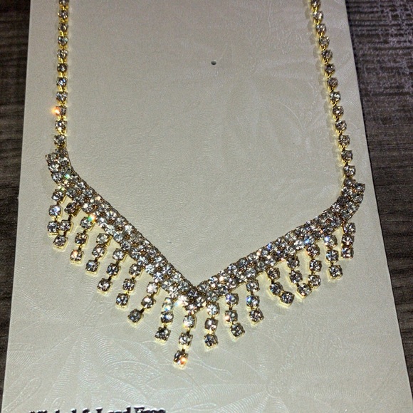 Necklace Earrings Set - Picture 4 of 4